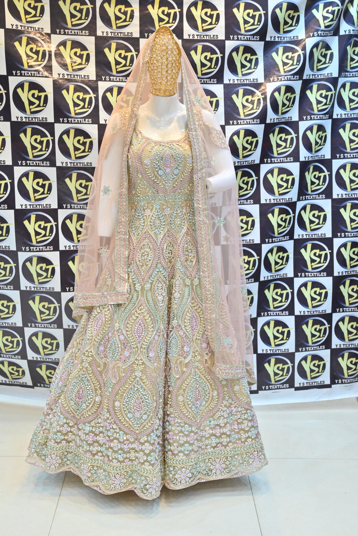 Designer Pakistan - Gown